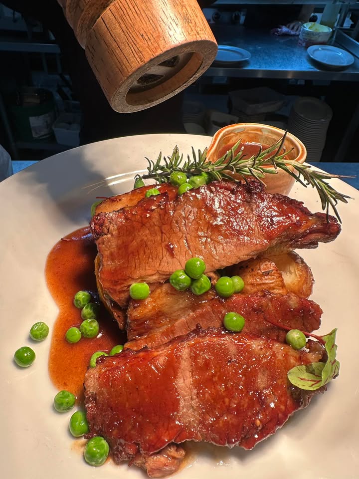 Featured image for “Ultimate Sunday Treat: Savour Our Beef Roast at The Lodge Kitchen”
