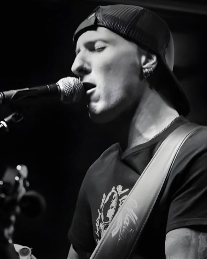 Featured image for “Live Music Sunday Session at Asquith Club: Enjoy Free Entertainment with Sean Griffiths”