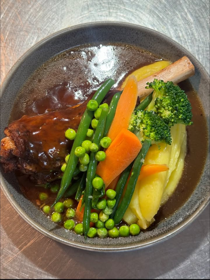 Featured image for “Slow-Cooked Lamb Shank at Asquith Club (The Lodge) Bistro”